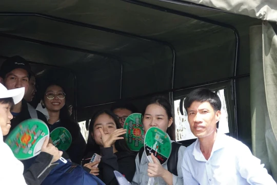 142 học sinh huyện đảo Kiên Giang vượt biển vào đất liền dự thi tốt nghiệp THPT