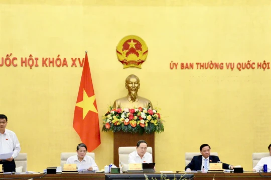 Cần thiết ban hành Nghị quyết về miễn học phí, phổ cập GDMN cho trẻ 3-5 tuổi