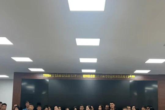 Mua bán bệnh án tâm thần, mở 'động ăn chơi'