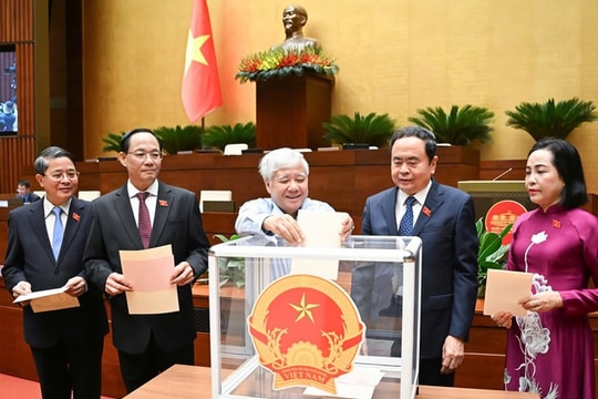 Danh sách 4 Phó Chủ tịch và 14 Ủy viên Hội đồng Bầu cử quốc gia