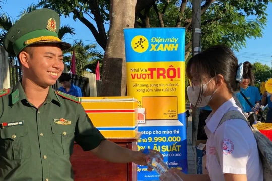 Bộ đội Biên phòng tỉnh Quảng Nam hỗ trợ thí sinh dự thi tốt nghiệp THPT