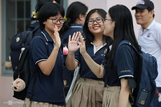 Đề môn Tin học thi tốt nghiệp THPT 2025