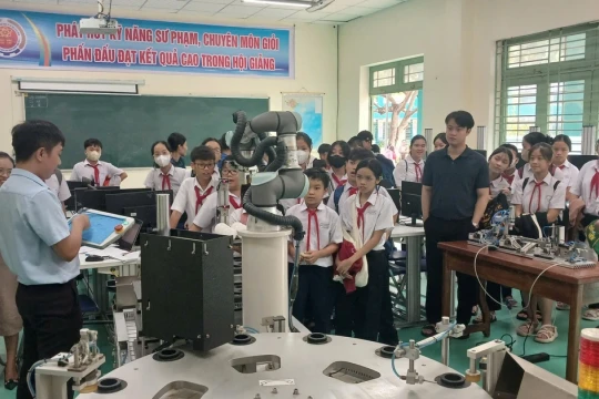 Mô hình trường trung học kỹ thuật: Giải bài toán đứt gãy trong đào tạo nghề
