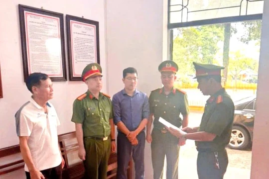Bắt tạm giam Kế toán trường học ở Phú Thọ chiếm đoạt tiền bảo hiểm y tế học sinh
