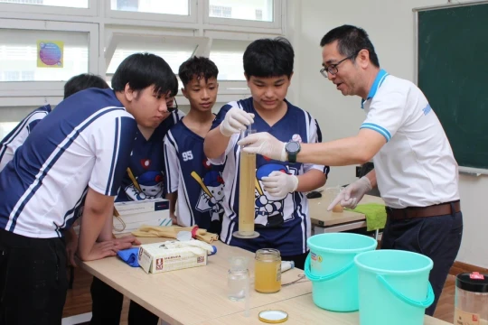 Xây dựng nhóm môn lựa chọn trong trường THPT: Tăng nguồn tuyển cho ngành STEM