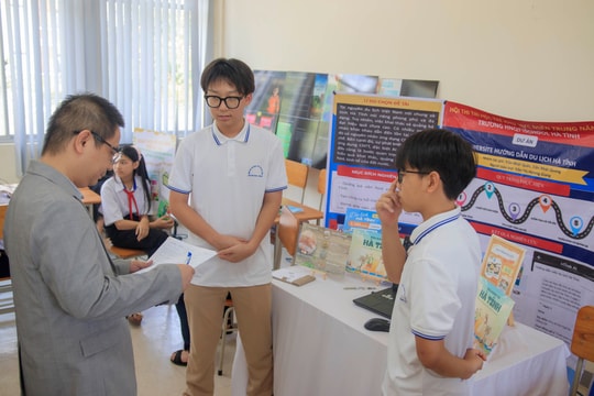 Gần 800 thí sinh miền Trung tranh tài tại Hội thi Tin học Trẻ toàn quốc 2025