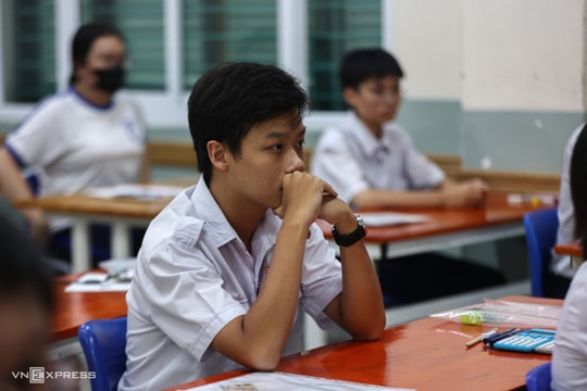 Học sinh lo lắng sau kỳ thi tốt nghiệp
