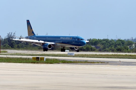 Vietnam Airlines nằm trong Top 10 doanh nghiệp ESG Việt Nam Xanh 2025 ngành Logistics