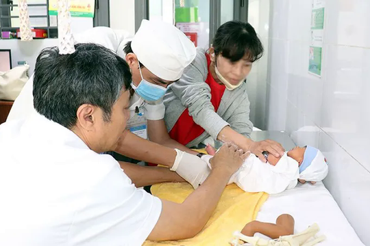 11 nhóm được hưởng 100% chi phí khám, chữa bệnh từ ngày 1/7/2025