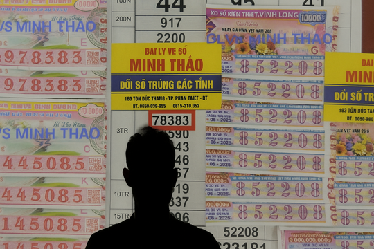 Chàng trai Bình Thuận tìm kiếm người vé số dạo sau khi nhận kết quả sổ xố ngày 27/6