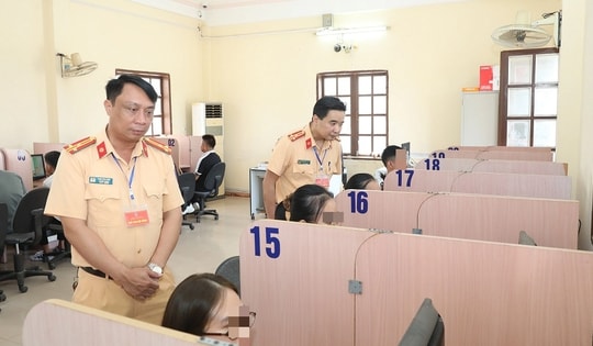 Thi sát hạch GPLX mới nhất ở Hà Nội: Cứ 10 người thi có gần 6 người trượt