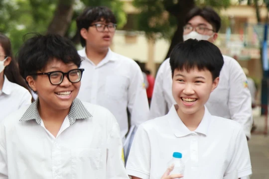 Dự đoán điểm chuẩn xét tuyển đại học năm 2025: Thiết lập mặt bằng mới