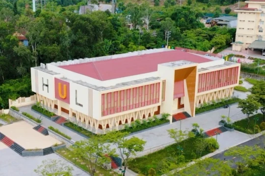 Cơ sở vật chất khang trang của Trường Đại học Luật Huế