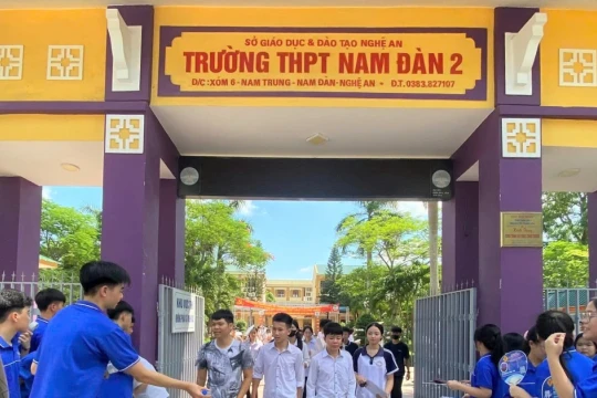 Trường học tại Nghệ An lý giải điểm chuẩn vào lớp 10 thấp