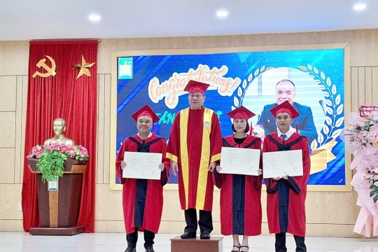 Trường Đại học Nông Lâm, Đại học Huế trao bằng tiến sĩ, thạc sĩ, kỹ sư, bác sĩ