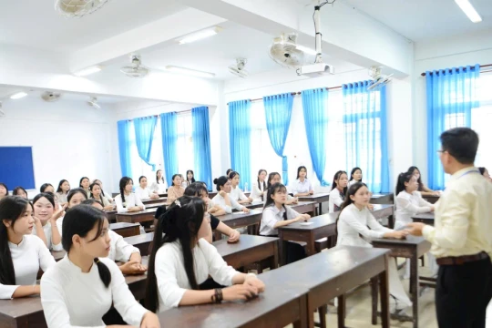 Hơn 800 thí sinh ở Huế dự thi năng khiếu khối M, N đợt bổ sung