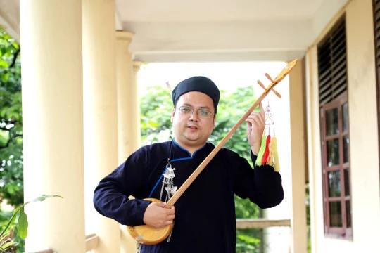 Thầy giáo trẻ dành trọn tâm huyết với văn hóa dân gian