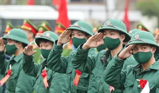 Bộ Quốc phòng phản hồi kiến nghị tạm hoãn nghĩa vụ quân sự với người tốt nghiệp đại học