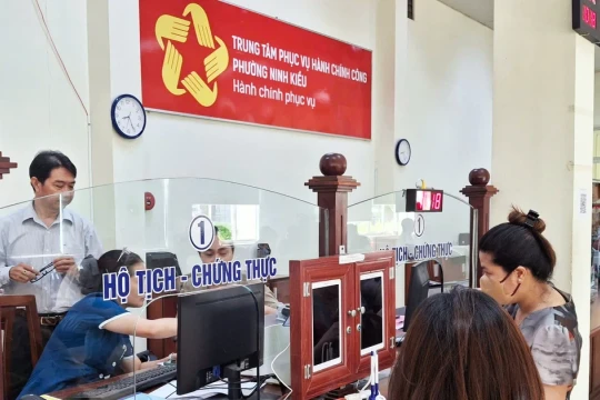 Cán bộ Cần Thơ, An Giang được hỗ trợ nơi ở, chi phí đi lại sau sáp nhập