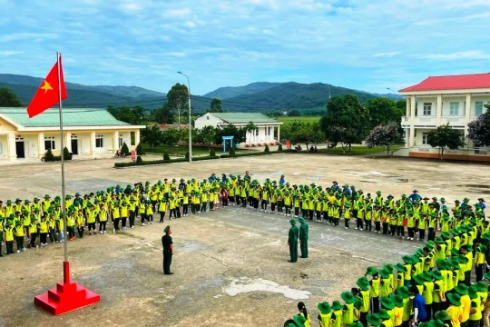 Học kỳ trong quân đội ở Thanh Hóa giúp học sinh trưởng thành từ những ngày đầu xa nhà
