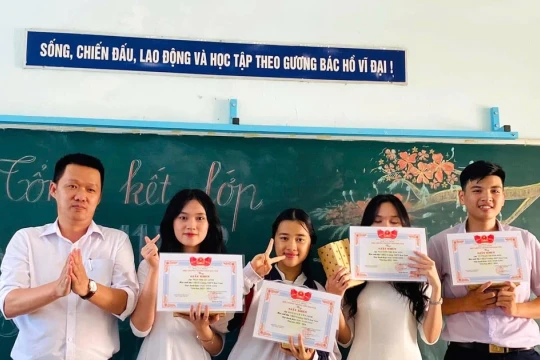 Thầy giáo nuôi giấc mơ từ những nhọc nhằn