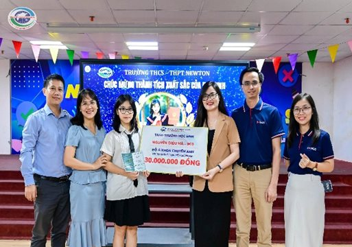 Thưởng - điều thú vị ở ngôi trường của 2 á khoa trường chuyên