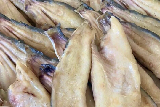 Bảo quản khô cá tra bằng tinh dầu ớt và hành tây