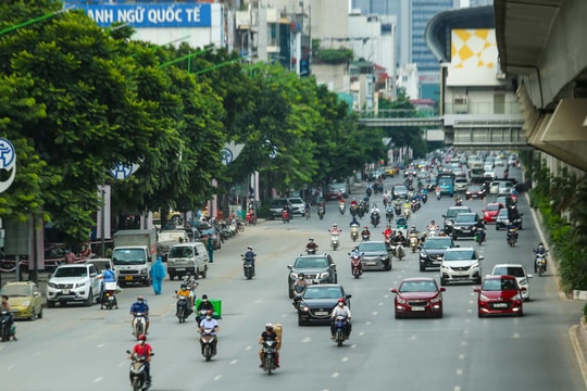 Hà Nội cấm xe máy chạy xăng dầu trong Vành đai 1 từ tháng 7/2026