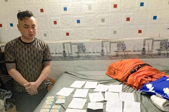 Triệt phá đường dây tín dụng đen tại Đà Nẵng, thu giữ nhiều giấy vay tiền, sổ đỏ