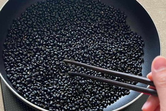 Nước đậu đen rang gừng có tốt?