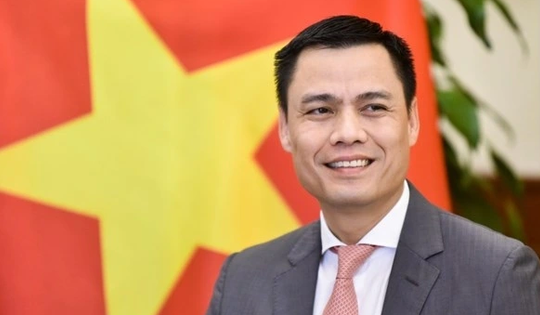 Điều động ông Đặng Hoàng Giang tiếp tục giữ chức Thứ trưởng Bộ Ngoại giao