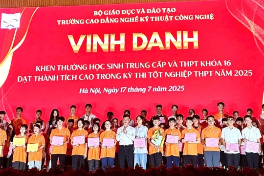 79 học viên trường nghề đạt điểm cao tại kỳ tốt nghiệp THPT được vinh danh