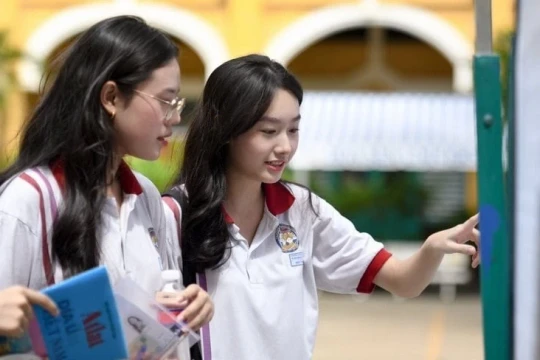 Cẩn trọng với điểm sàn thấp