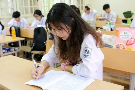 Chuẩn hóa, nâng cao chất lượng trong giáo dục chuyên