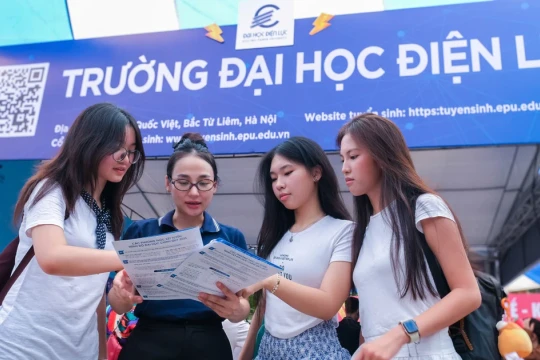 Thí sinh chọn ngành ‘bền vững’ giữa ‘cơn bão’ trí tuệ nhân tạo AI