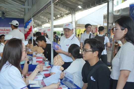 Nhiều ngành mới 'trình làng', thí sinh cân nhắc lựa chọn