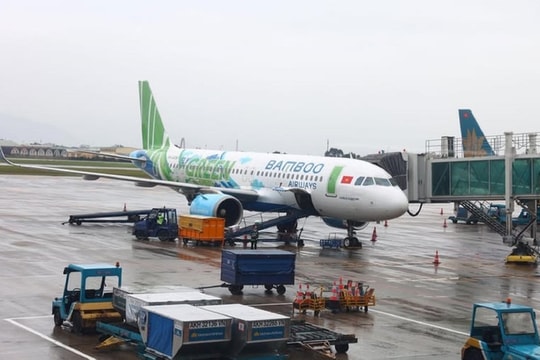 Hành khách thót tim kể khoảnh khắc máy bay Bamboo Airways chao đảo giữa trời