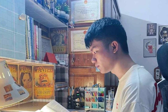 Nỗ lực nuôi ước mơ nam sinh đạt điểm cao nhất tỉnh Thái Nguyên khối C00