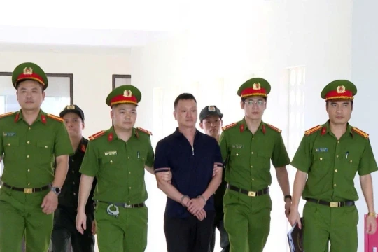 Trùm giang hồ Vi ‘ngộ’ nhận 350 triệu đồng để chạy án