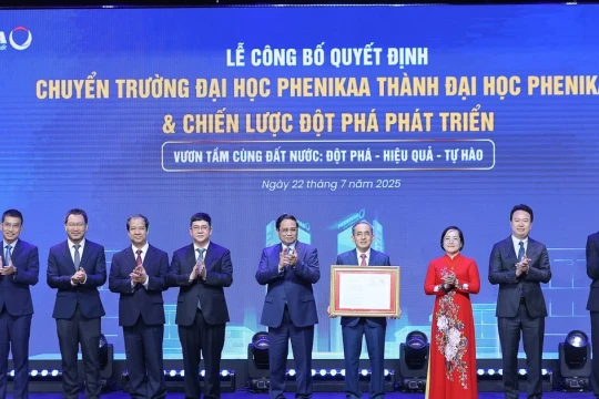 Thủ tướng: Đại học Phenikaa cần tiên phong trong nghiên cứu khoa học, đổi mới sáng tạo