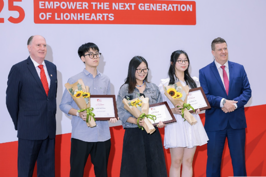 Đòn bẩy hấp dẫn cho thí sinh chọn đại học chất lượng quốc tế, học phí ‘nội địa’