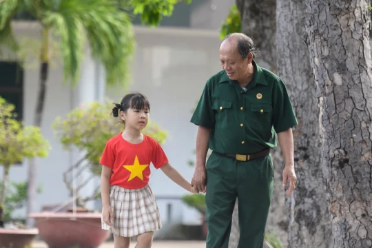 Vinamilk 'Viết tiếp câu chuyện Hòa Bình' bằng tranh và hành động