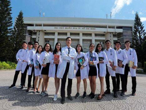 ĐH Quốc gia TP HCM công bố bảng quy đổi điểm thi đánh giá năng lực và tốt nghiệp THPT
