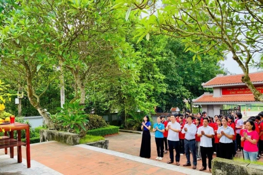 Trường học ở Phú Thọ giáo dục truyền thống ‘Uống nước nhớ nguồn’