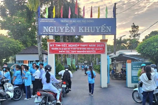 An Giang có 76 trường THPT có học sinh đỗ tốt nghiệp 100%