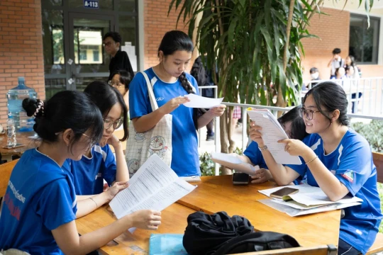 Giải mã làn sóng học nghề xuyên biên giới