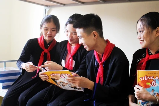 Trường học kiểu mẫu nơi biên cương