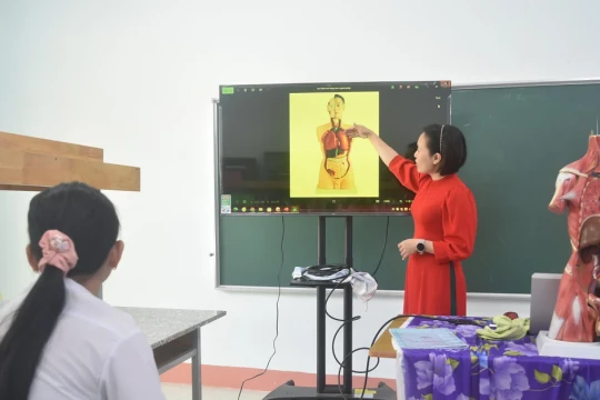 Trường học Đắk Lắk ứng dụng AI, khơi dậy sáng tạo trong học sinh