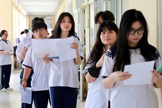 Thí sinh có bắt buộc nộp lệ phí xét tuyển cho tất cả nguyện vọng?