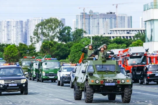 Công an Hà Nội hợp luyện diễu binh, diễu hành cho Ngày hội vì Thủ đô bình yên